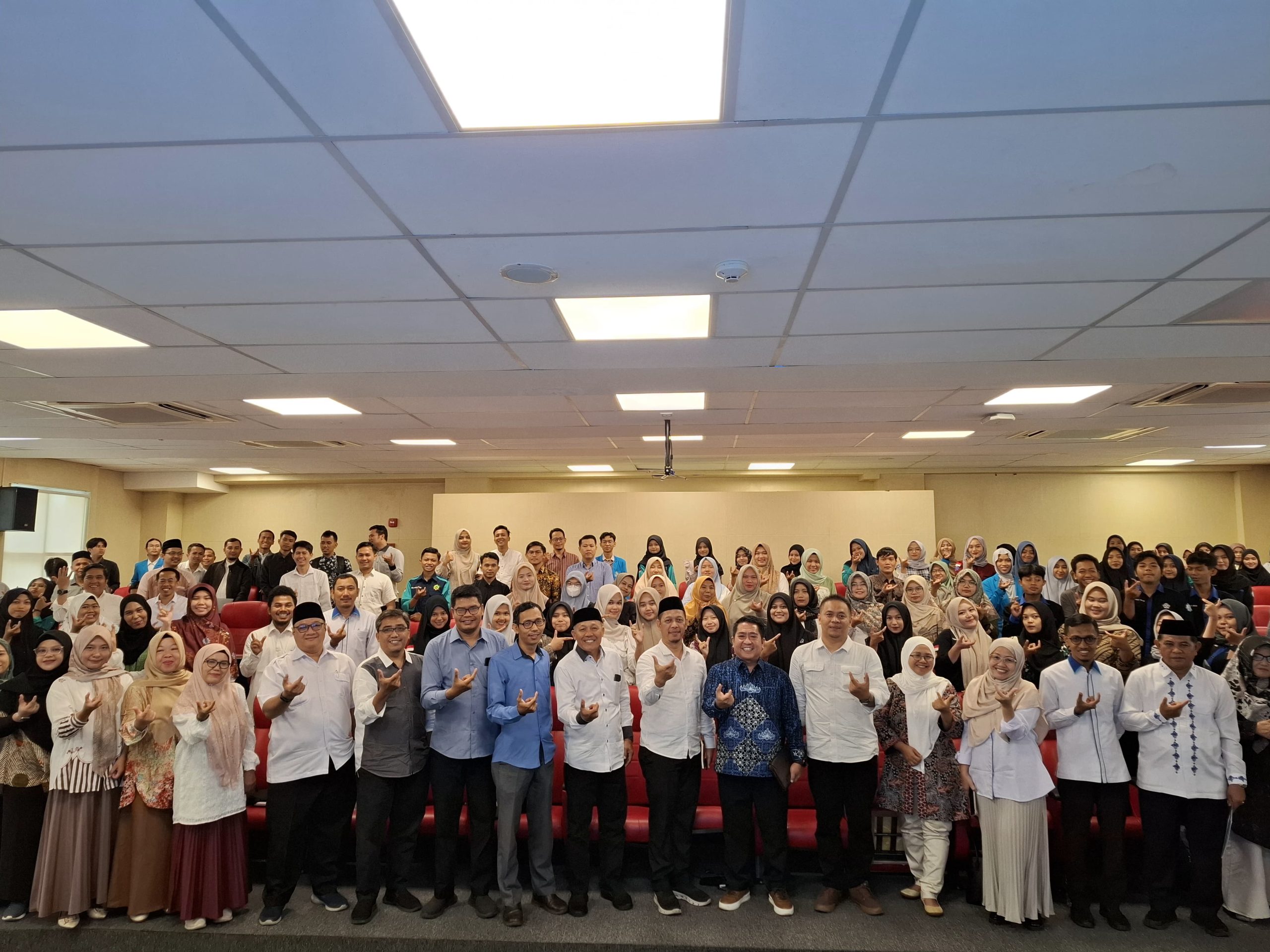 Buka Research Days, Plt. Rektor: Riset Harus Mewarnai Pergulatan Akademis