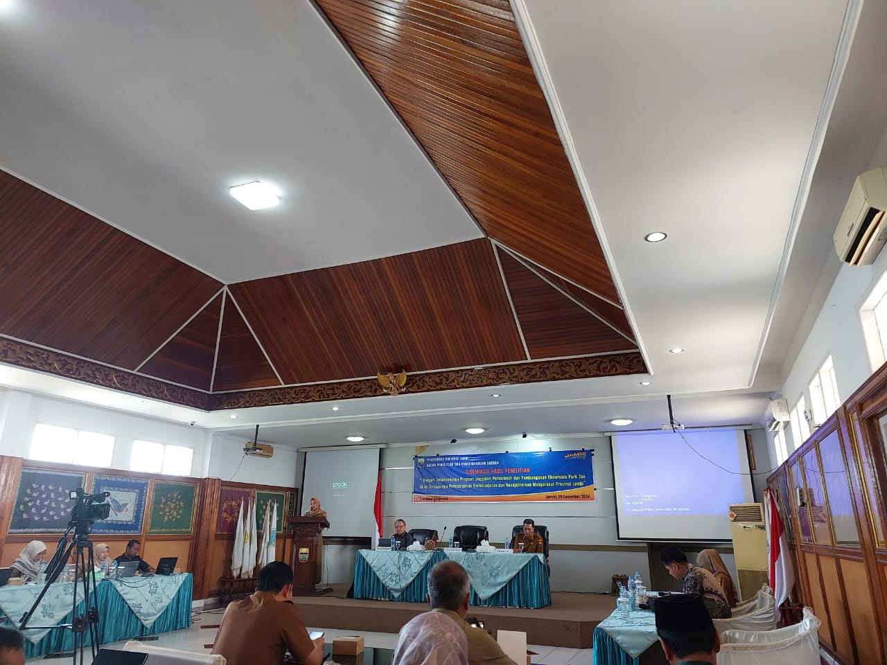 Diseminasi Hasil Penelitian Balitbangda Provinsi Jambi 2024: Fokus pada Program Unggulan Pemerintah dan Ekowisata