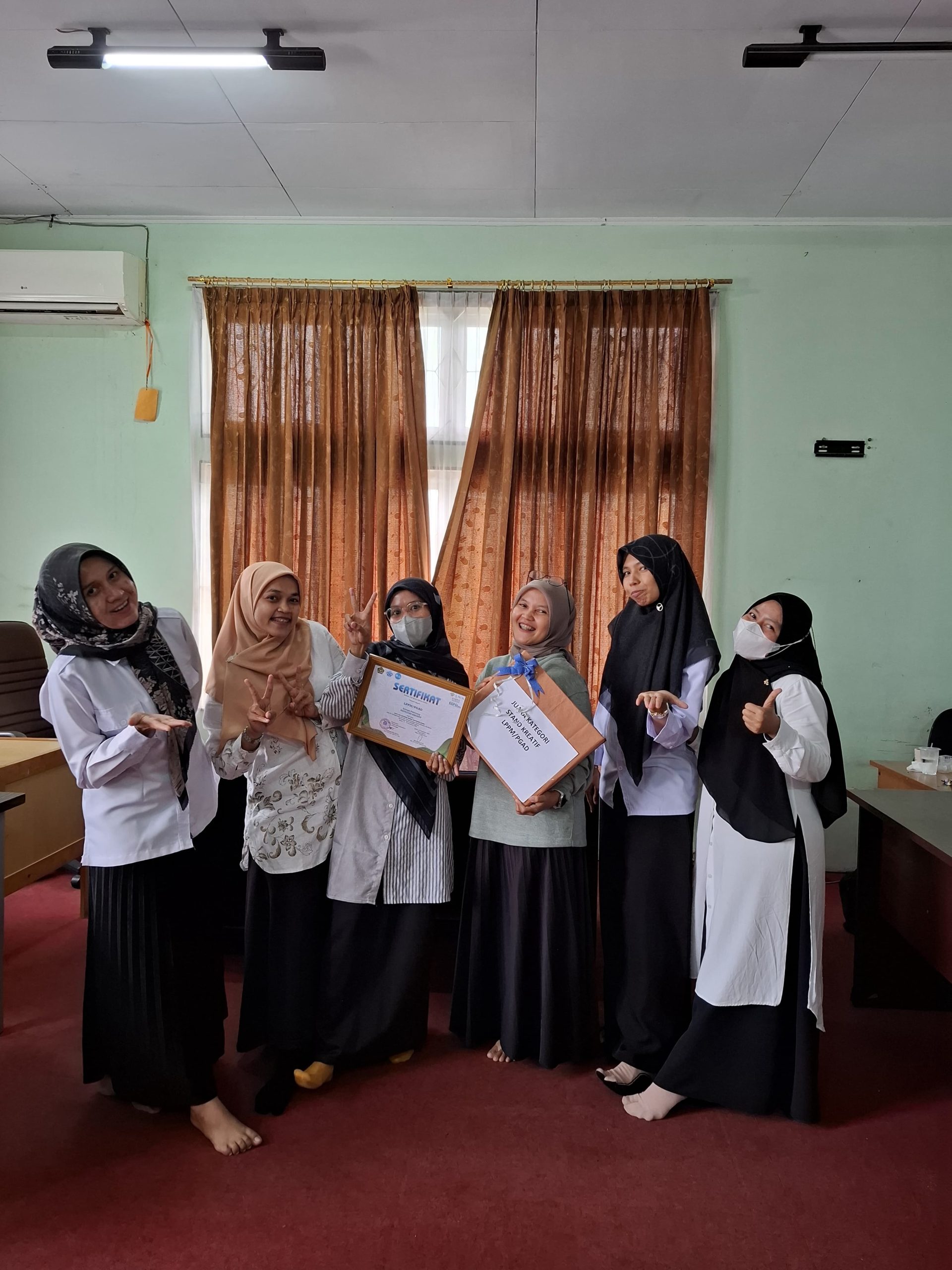 Stand GAD Raih Juara Kategori Kreatif di Expo UIN STS Jambi 2024