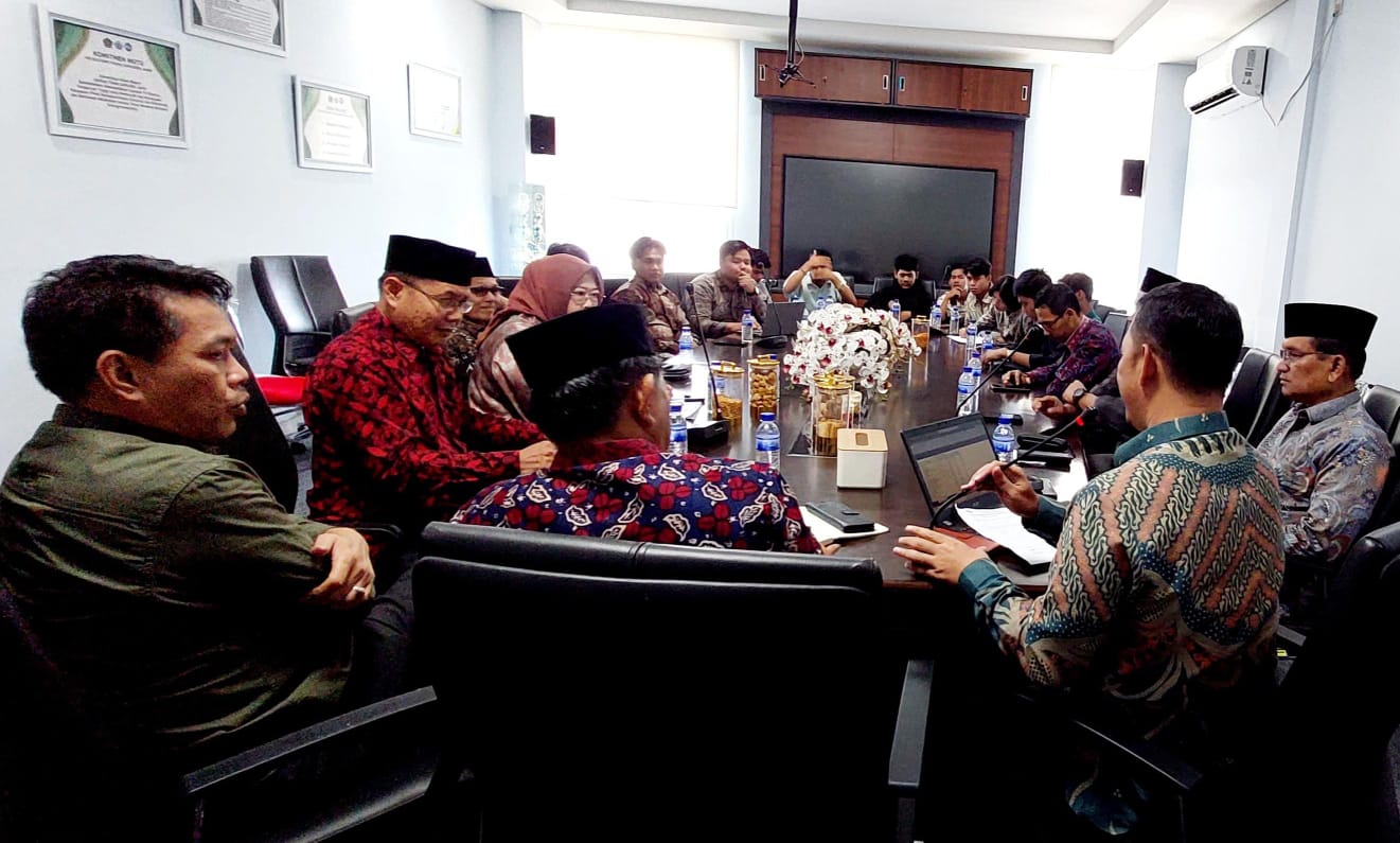 Sampaikan Aspirasi tentang Kukerta,  Perwakilan Mahasiswa Audiensi dengan Pimpinan UIN Jambi