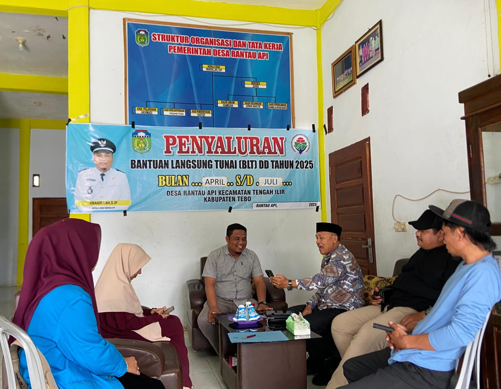 Mahasiswa Kukerta Mandiri Ciptakan Pestisida Alami dari Daun Sirsak di Desa Rantau Api