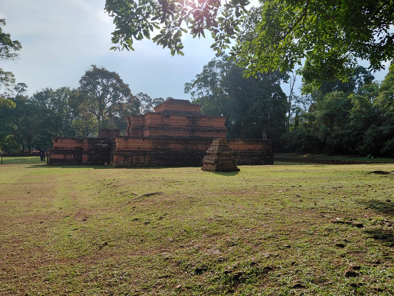 Candi, Kopi, dan Isu HAM yang Terpojok