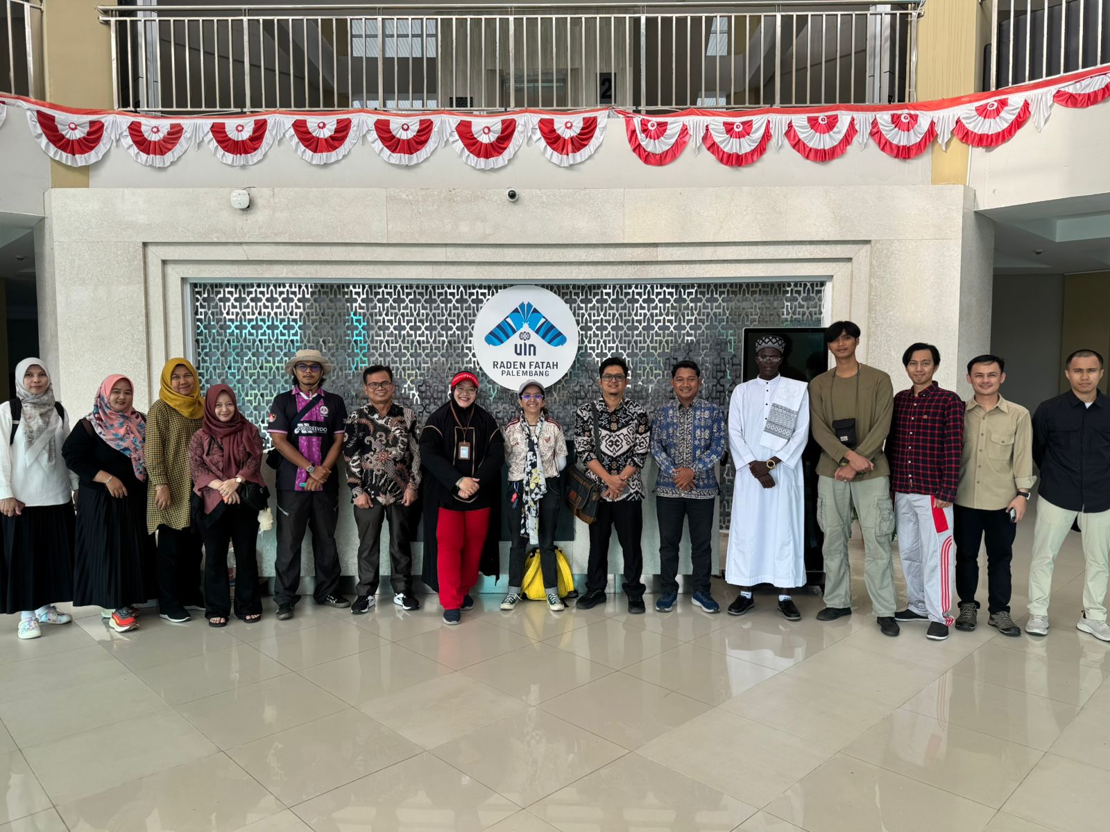 Mahasiswa Internasional UIN STS Jambi Borong Juara di Ajang Grafitaci UIN Raden Fatah Palembang