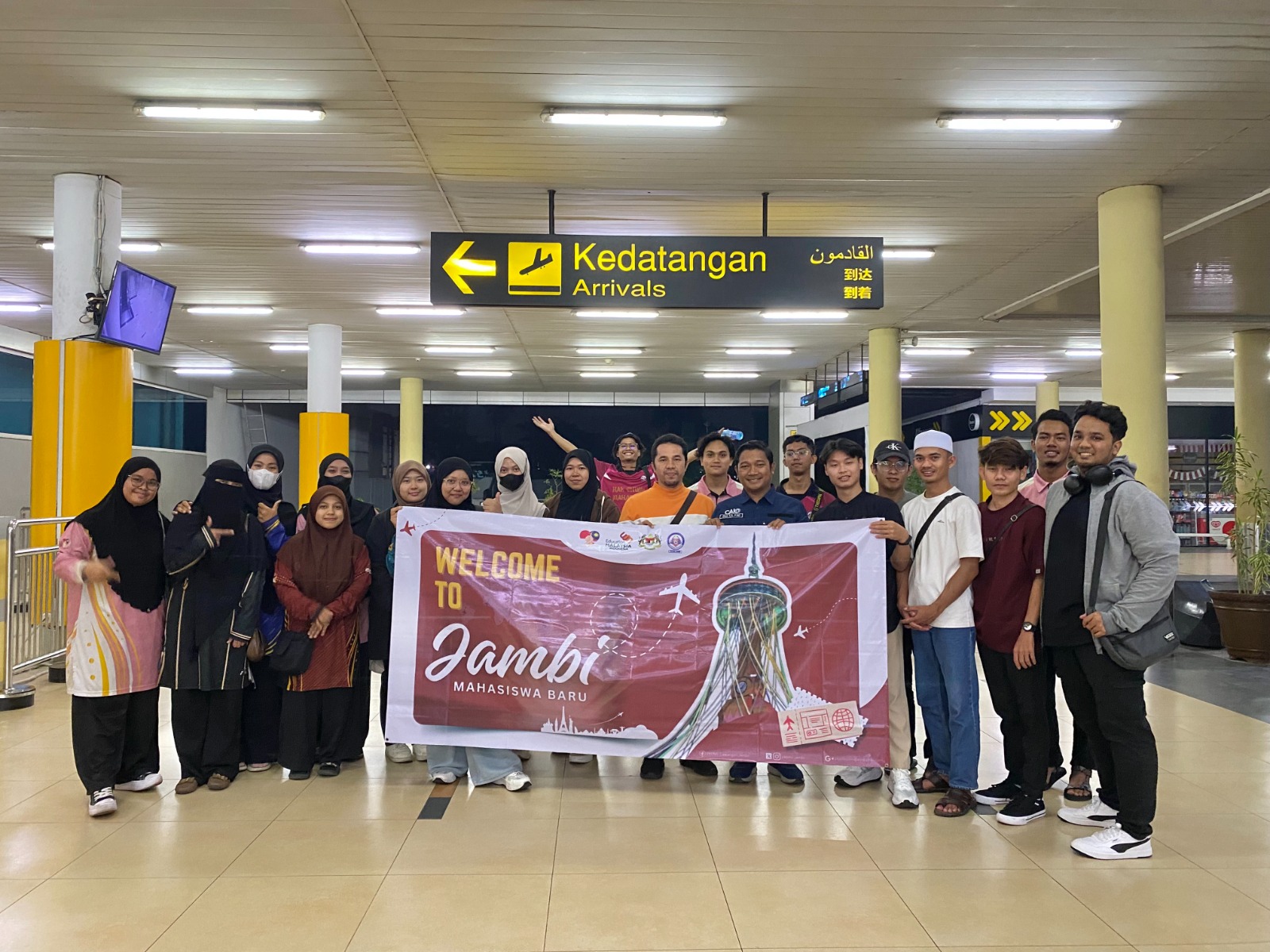Terimakasih Farah: Mahasiswa Baru Malaysia Tiba di Bumi Sepucuk Jambi Sembilan Lurah