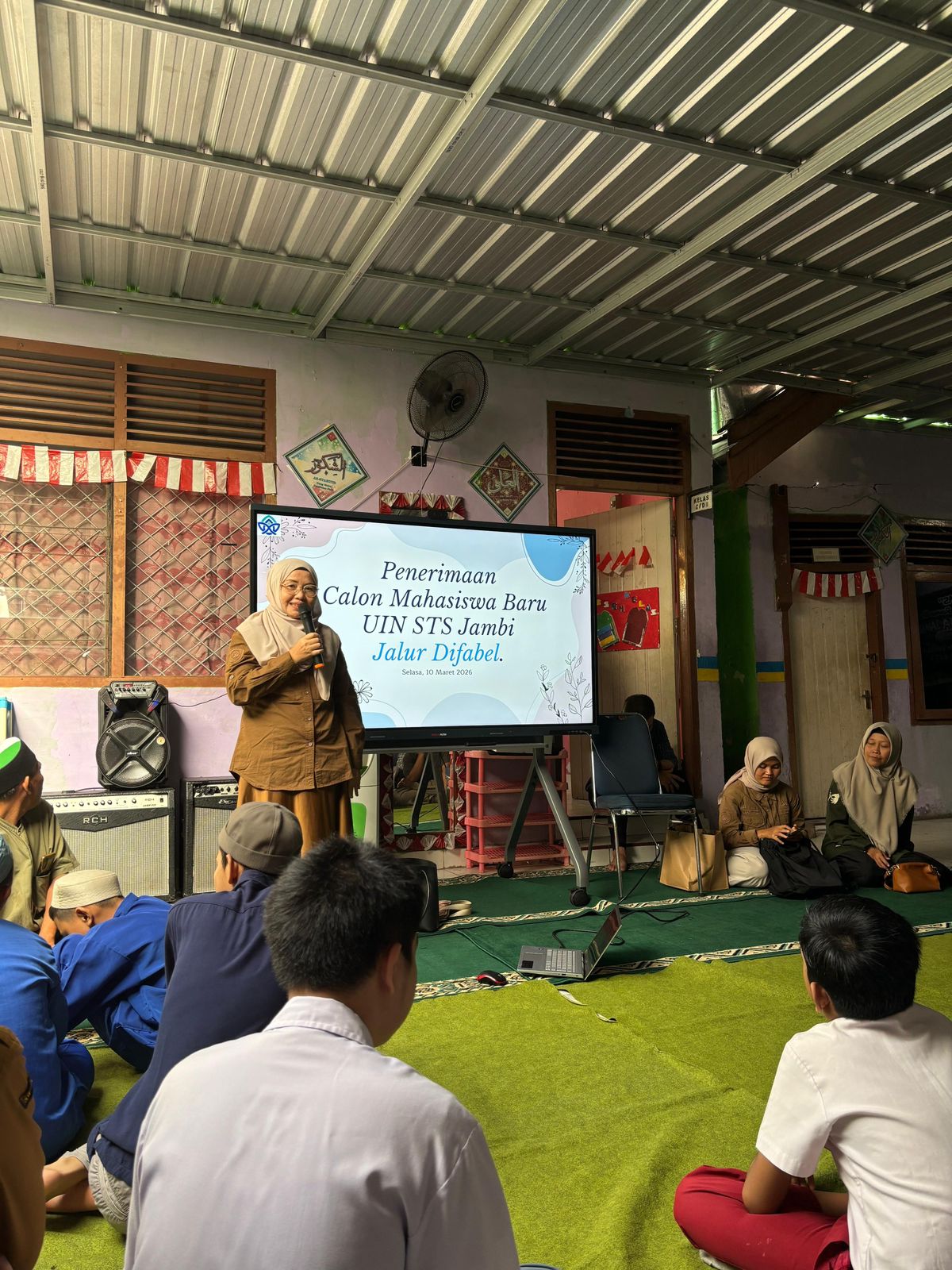 UIN Sulthan Thaha Saifuddin Jambi Sosialisasikan Penerimaan Mahasiswa Baru  Jalur Difabel di SLB Negeri 1 Kota Jambi