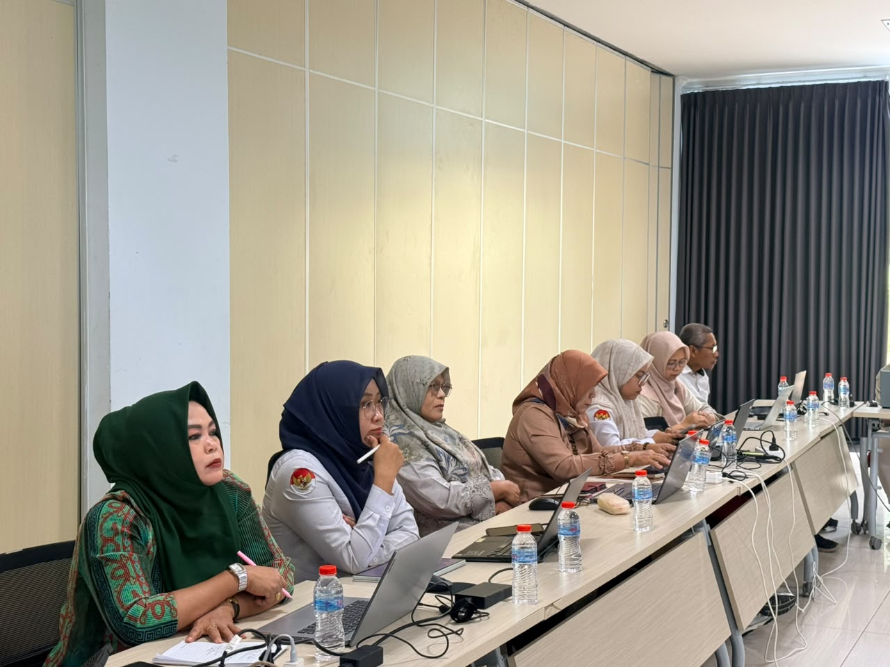 Hari ke-2 Peserta Pendampingan Calon Guru Besar Simulasi Submit Artikel ke Jurnal Bereputasi