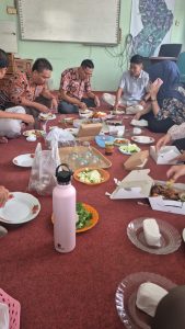 Makan Lesehan Bersama LPPM, Menguatkan Langkah Mencapai Tujuan