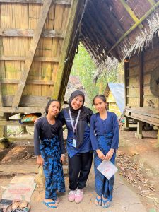 Menyelami Kearifan Lokal Baduy Luar, Mahasiswi UIN STS Jambi Belajar Harmoni Budaya dan Alam