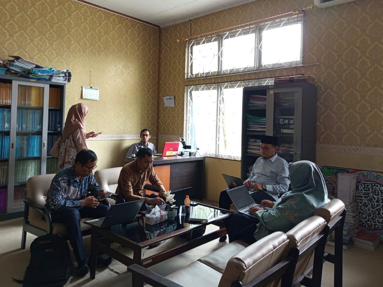 Pendampingan DOI dan Indeksasi GARUDA Perkuat Tata Kelola Jurnal Ilmiah UIN STS Jambi