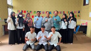 Serah Terima Mahasiswa PLP di LPPM UIN Jambi
