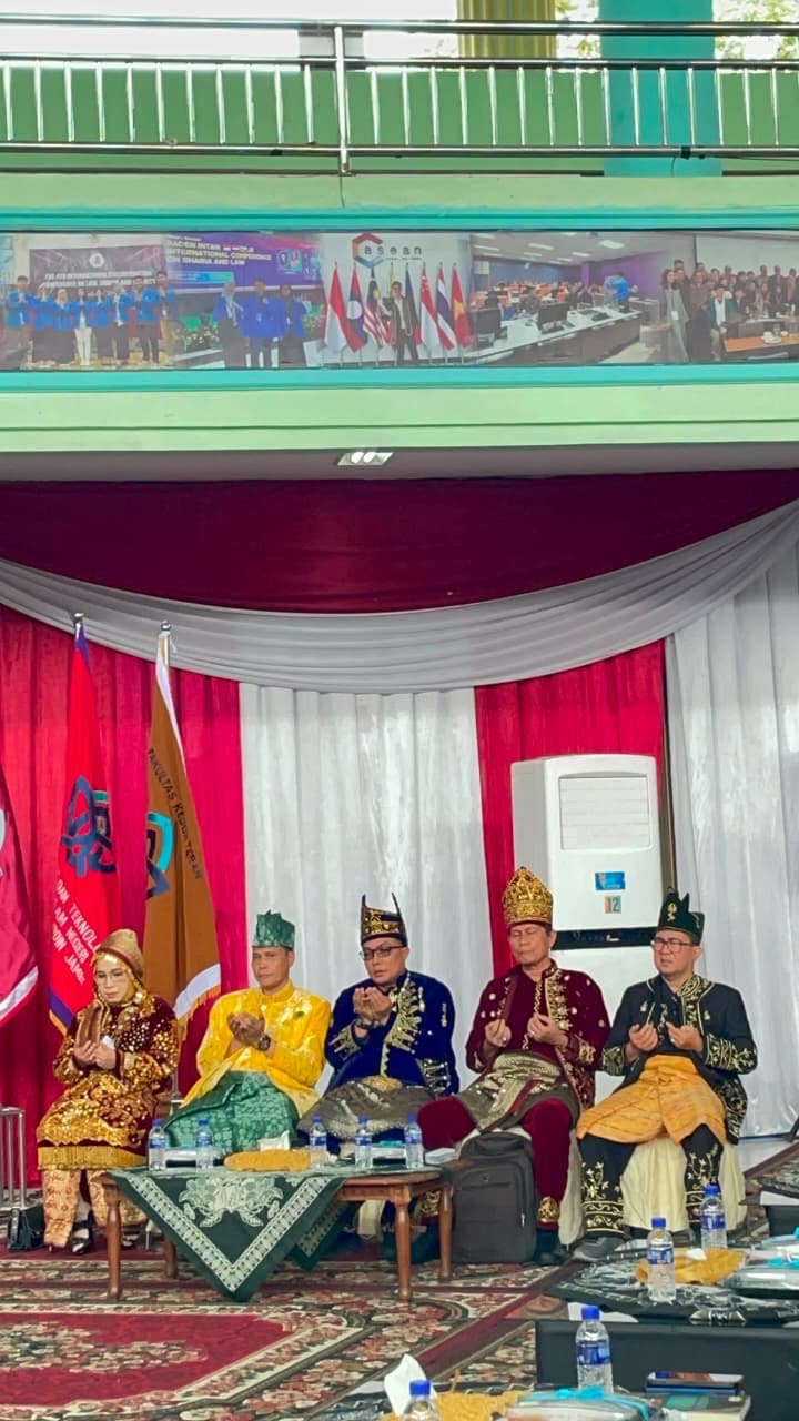 Lima Guru Besar Dikukuhkan, UIN Jambi Perkuat Mutu Sumber Daya Dosen