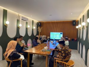 FGD Hasil Penelitian Mora Air Funds Tim Arfan Azis, Ph. D: Telusuri Potensi Tumbuhan Obat untuk Formulasi Skincare Eksim