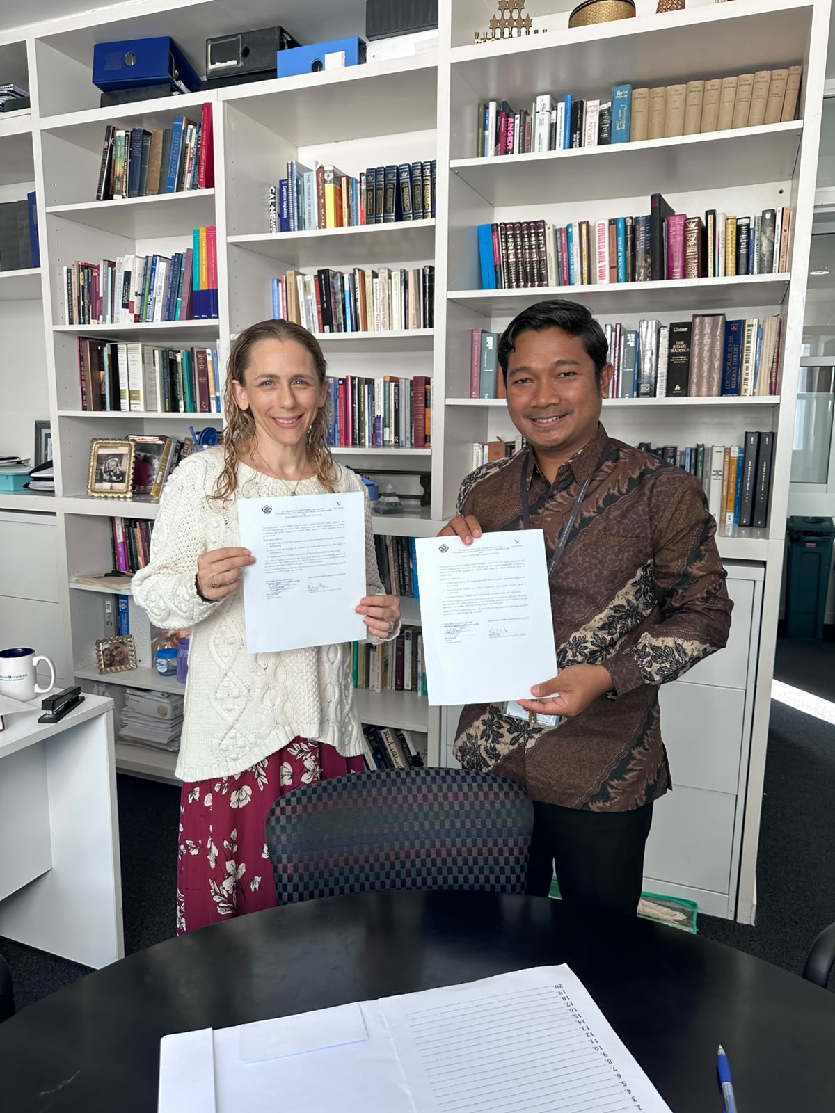 UIN STS Jambi Teken Kerja Sama dengan Hartford International University